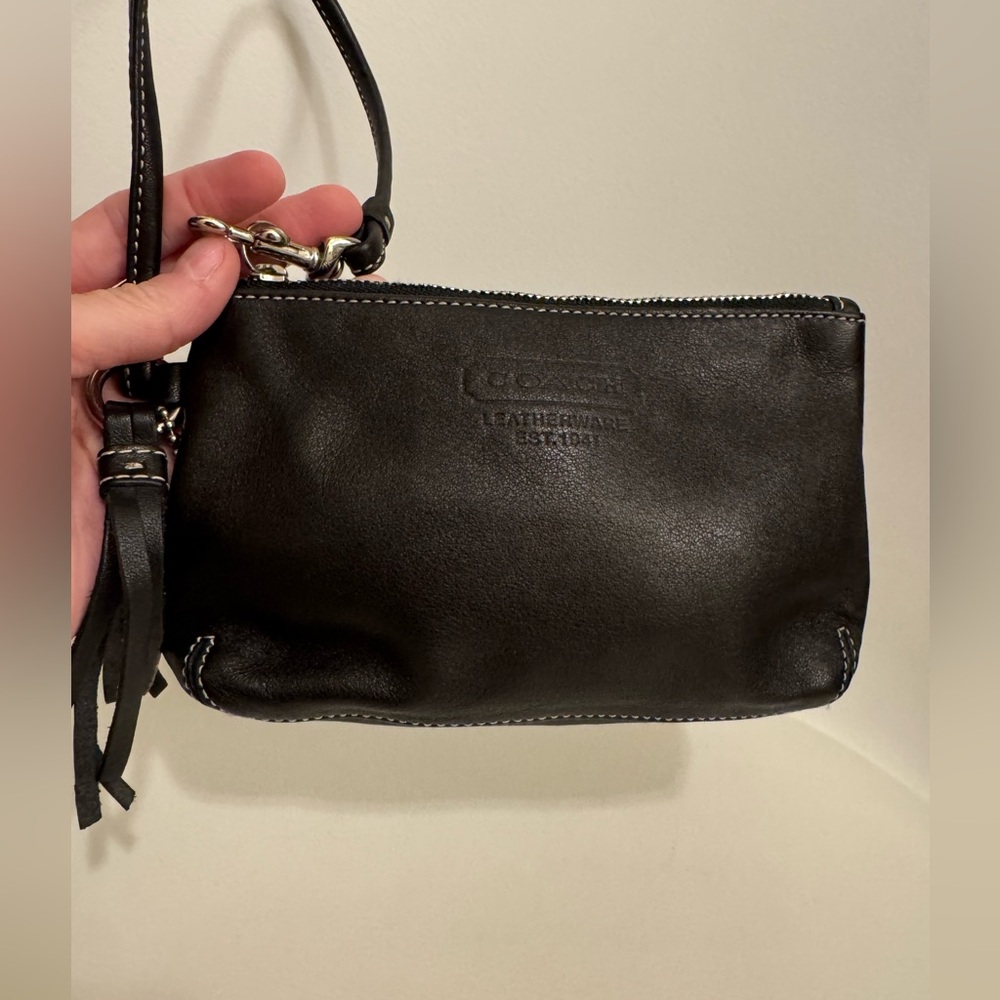 Vintage Coach Legacy Wristlet in Black Leather Y2K